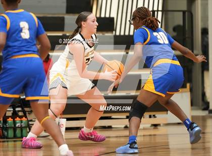 Thumbnail 3 in Tupelo @ Hernando photogallery.