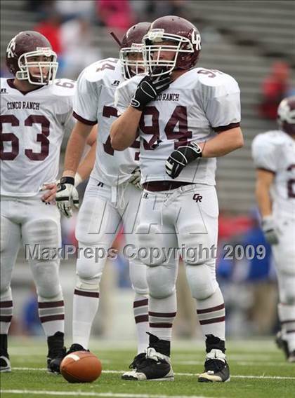 Thumbnail 3 in Cinco Ranch vs. West Brook (Teaxs 5A Region 3 Playoffs) photogallery.