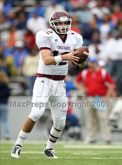 Thumbnail 1 in Cinco Ranch vs. West Brook (Teaxs 5A Region 3 Playoffs) photogallery.