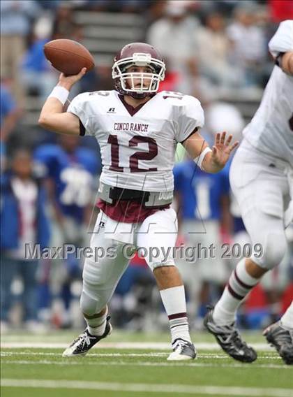 Thumbnail 2 in Cinco Ranch vs. West Brook (Teaxs 5A Region 3 Playoffs) photogallery.