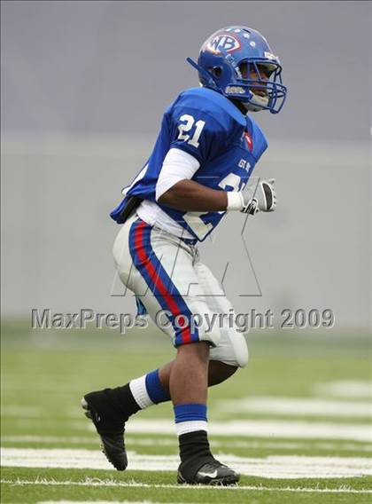 Thumbnail 3 in Cinco Ranch vs. West Brook (Teaxs 5A Region 3 Playoffs) photogallery.