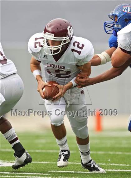 Thumbnail 1 in Cinco Ranch vs. West Brook (Teaxs 5A Region 3 Playoffs) photogallery.