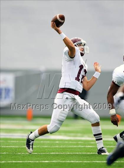 Thumbnail 2 in Cinco Ranch vs. West Brook (Teaxs 5A Region 3 Playoffs) photogallery.