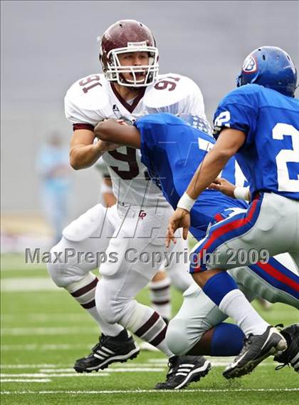 Thumbnail 2 in Cinco Ranch vs. West Brook (Teaxs 5A Region 3 Playoffs) photogallery.