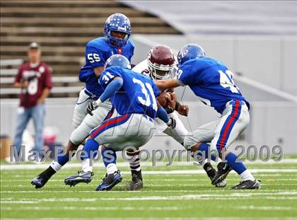 Thumbnail 1 in Cinco Ranch vs. West Brook (Teaxs 5A Region 3 Playoffs) photogallery.