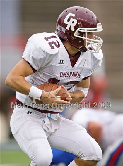 Thumbnail 3 in Cinco Ranch vs. West Brook (Teaxs 5A Region 3 Playoffs) photogallery.