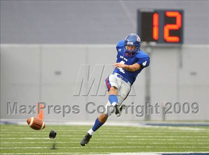 Thumbnail 1 in Cinco Ranch vs. West Brook (Teaxs 5A Region 3 Playoffs) photogallery.