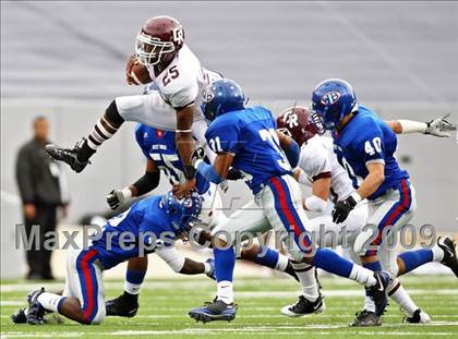 Thumbnail 2 in Cinco Ranch vs. West Brook (Teaxs 5A Region 3 Playoffs) photogallery.