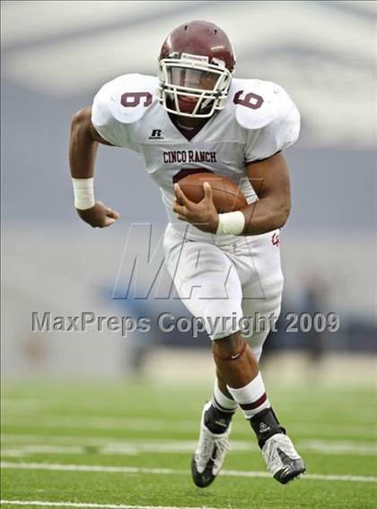Thumbnail 2 in Cinco Ranch vs. West Brook (Teaxs 5A Region 3 Playoffs) photogallery.