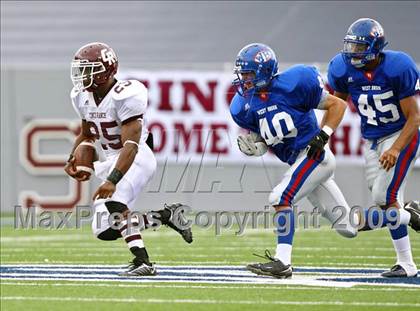 Thumbnail 2 in Cinco Ranch vs. West Brook (Teaxs 5A Region 3 Playoffs) photogallery.