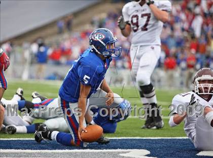 Thumbnail 3 in Cinco Ranch vs. West Brook (Teaxs 5A Region 3 Playoffs) photogallery.