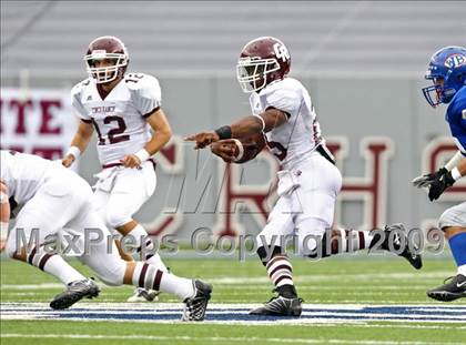 Thumbnail 1 in Cinco Ranch vs. West Brook (Teaxs 5A Region 3 Playoffs) photogallery.