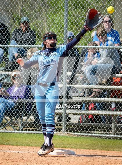 Thumbnail 3 in Moore County vs. Silverdale Academy photogallery.