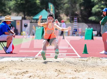 Thumbnail 2 in CIF-SS Track & Field Divisional Finals (Girls) photogallery.