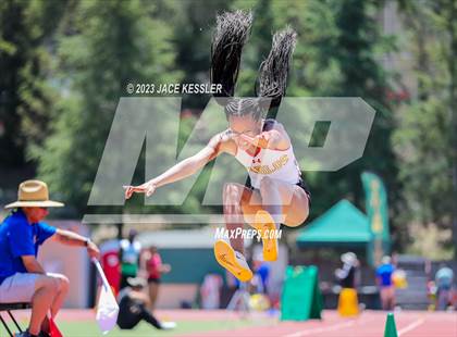 Thumbnail 3 in CIF-SS Track & Field Divisional Finals (Girls) photogallery.