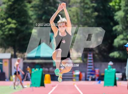 Thumbnail 3 in CIF-SS Track & Field Divisional Finals (Girls) photogallery.