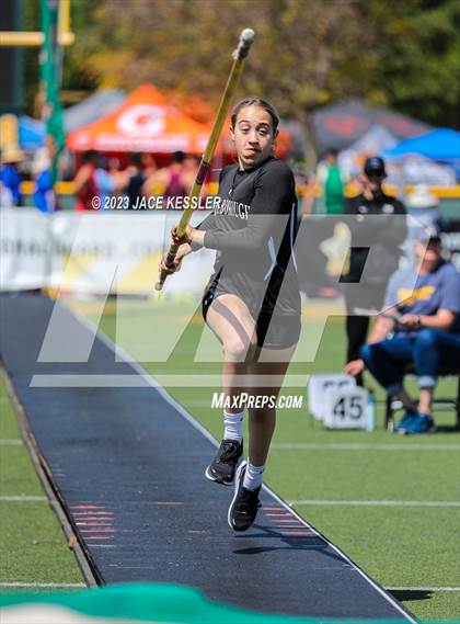 Thumbnail 2 in CIF-SS Track & Field Divisional Finals (Girls) photogallery.