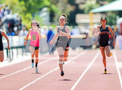 Thumbnail 2 in CIF-SS Track & Field Divisional Finals (Girls) photogallery.