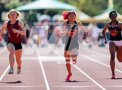 Thumbnail 2 in CIF-SS Track & Field Divisional Finals (Girls) photogallery.