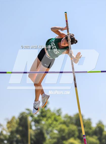 Thumbnail 3 in CIF-SS Track & Field Divisional Finals (Girls) photogallery.