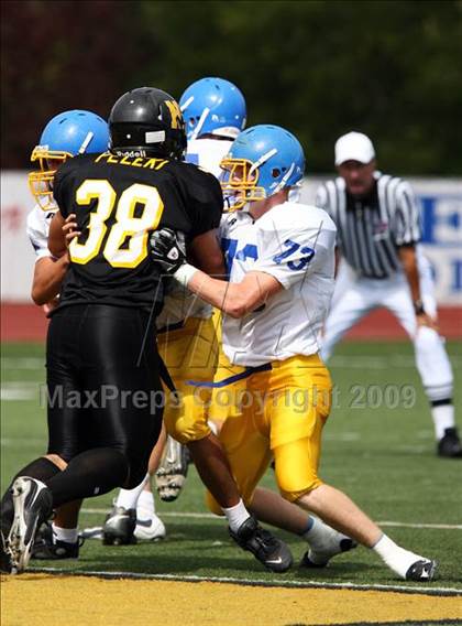 Thumbnail 1 in Foothill @ Novato photogallery.