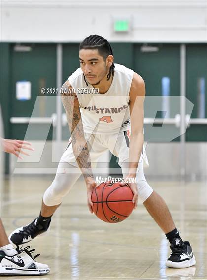 Thumbnail 3 in Del Campo vs. Foothill (Jack Scott Tournament) photogallery.
