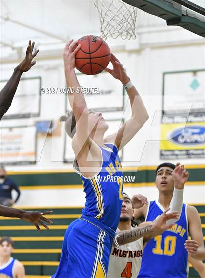 Thumbnail 2 in Del Campo vs. Foothill (Jack Scott Tournament) photogallery.