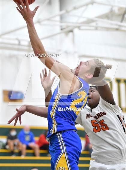 Thumbnail 1 in Del Campo vs. Foothill (Jack Scott Tournament) photogallery.