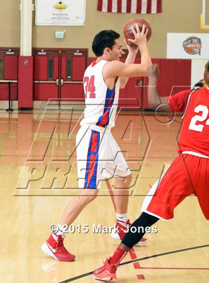 Thumbnail 2 in Tucson High Magnet School vs Mountain View (Hoophall West Invitational) photogallery.
