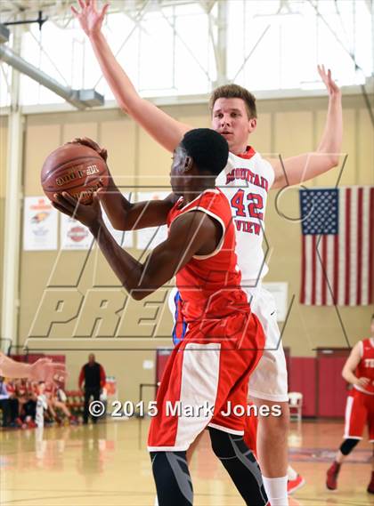 Thumbnail 3 in Tucson High Magnet School vs Mountain View (Hoophall West Invitational) photogallery.