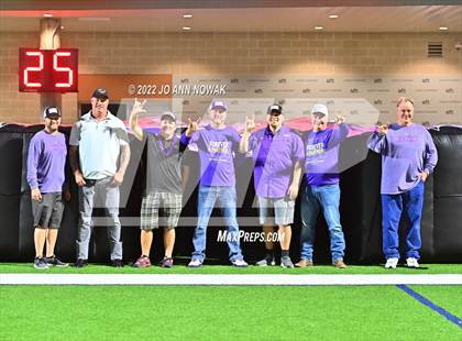Thumbnail 1 in Port Neches-Groves vs. Liberty Hill (UIL 5A D2 Semifinal) photogallery.