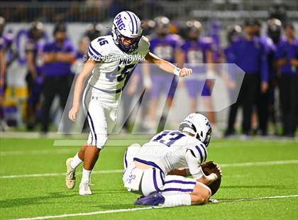 Thumbnail 2 in Port Neches-Groves vs. Liberty Hill (UIL 5A D2 Semifinal) photogallery.