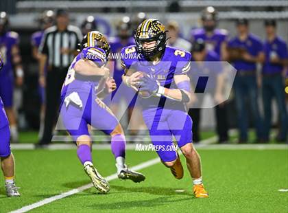Thumbnail 3 in Port Neches-Groves vs. Liberty Hill (UIL 5A D2 Semifinal) photogallery.