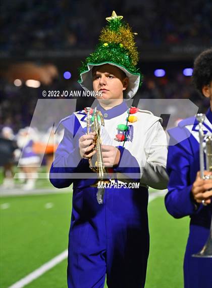 Thumbnail 3 in Port Neches-Groves vs. Liberty Hill (UIL 5A D2 Semifinal) photogallery.