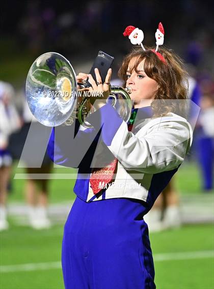 Thumbnail 2 in Port Neches-Groves vs. Liberty Hill (UIL 5A D2 Semifinal) photogallery.