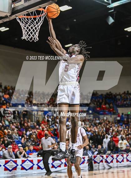 Thumbnail 3 in Pine Bluff vs. Lake Hamilton (AAA 5A State Final) photogallery.