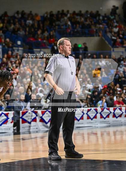 Thumbnail 1 in Pine Bluff vs. Lake Hamilton (AAA 5A State Final) photogallery.