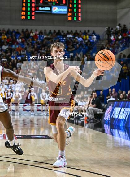 Thumbnail 2 in Pine Bluff vs. Lake Hamilton (AAA 5A State Final) photogallery.