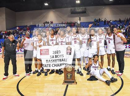 Thumbnail 1 in Pine Bluff vs. Lake Hamilton (AAA 5A State Final) photogallery.