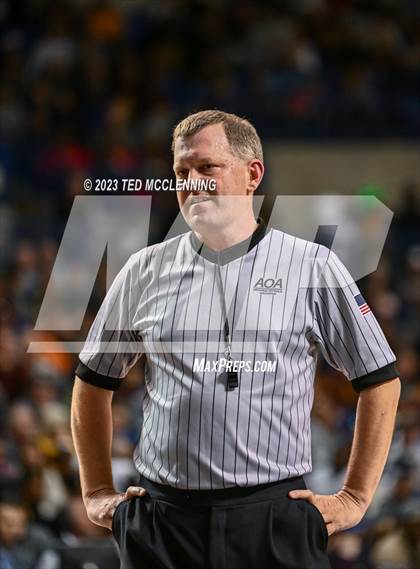 Thumbnail 2 in Pine Bluff vs. Lake Hamilton (AAA 5A State Final) photogallery.