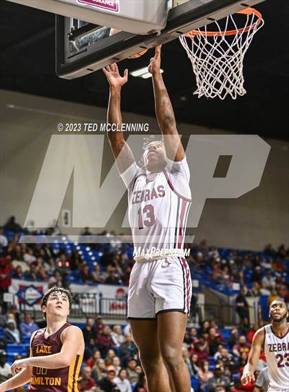 Thumbnail 1 in Pine Bluff vs. Lake Hamilton (AAA 5A State Final) photogallery.