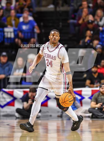 Thumbnail 3 in Pine Bluff vs. Lake Hamilton (AAA 5A State Final) photogallery.