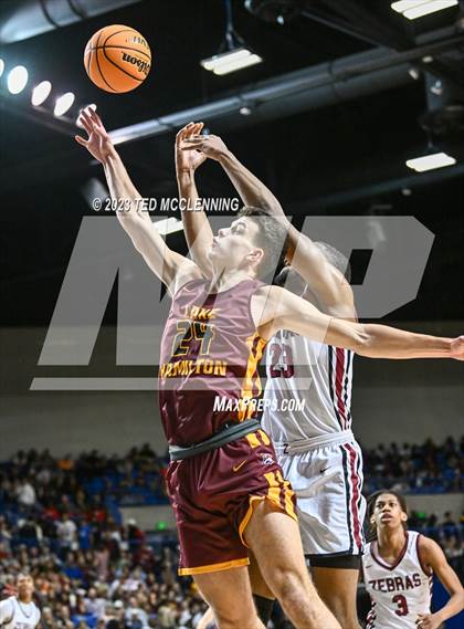 Thumbnail 1 in Pine Bluff vs. Lake Hamilton (AAA 5A State Final) photogallery.