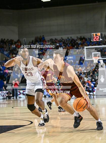 Thumbnail 3 in Pine Bluff vs. Lake Hamilton (AAA 5A State Final) photogallery.