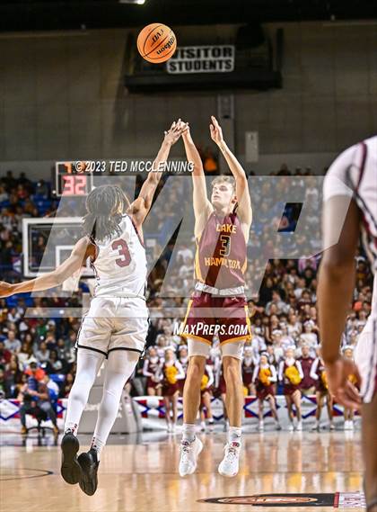 Thumbnail 1 in Pine Bluff vs. Lake Hamilton (AAA 5A State Final) photogallery.