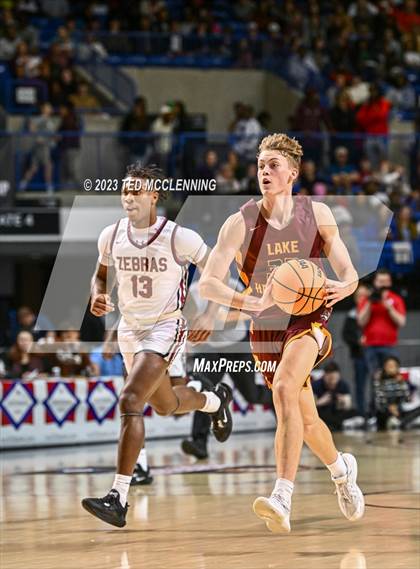 Thumbnail 3 in Pine Bluff vs. Lake Hamilton (AAA 5A State Final) photogallery.