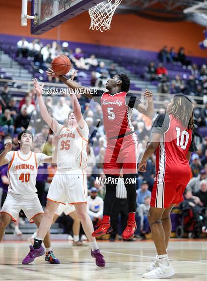 Thumbnail 2 in Danville vs. Susquehanna Township (PIAA Class 4A First Round) photogallery.