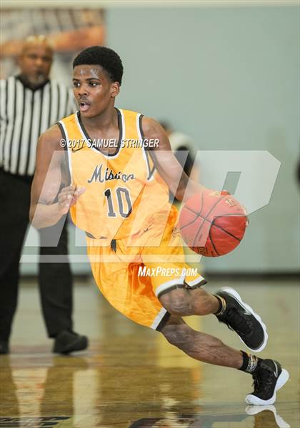 Thumbnail 3 in Mission vs. St. Ignatius (Leo LaRocca Sand Dune Classic) photogallery.