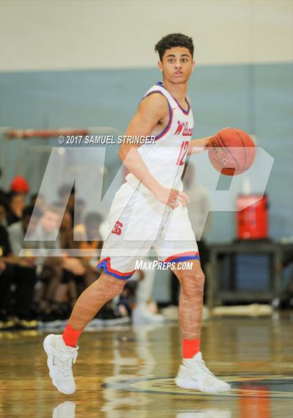 Thumbnail 3 in Mission vs. St. Ignatius (Leo LaRocca Sand Dune Classic) photogallery.