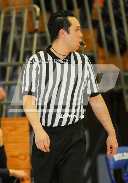 Thumbnail 2 in Mission vs. St. Ignatius (Leo LaRocca Sand Dune Classic) photogallery.